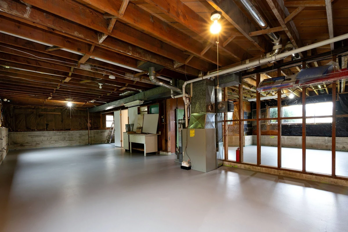 Guest Bathroom Photo of 6905 Broadway, Burnaby, BC