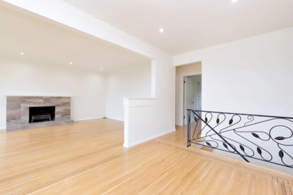 6905 Broadway, Burnaby, BC