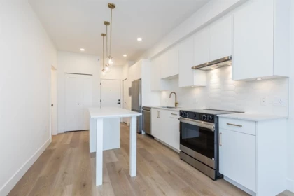 Kitchen Photo of 404 20286 72b Avenue, Langley, BC