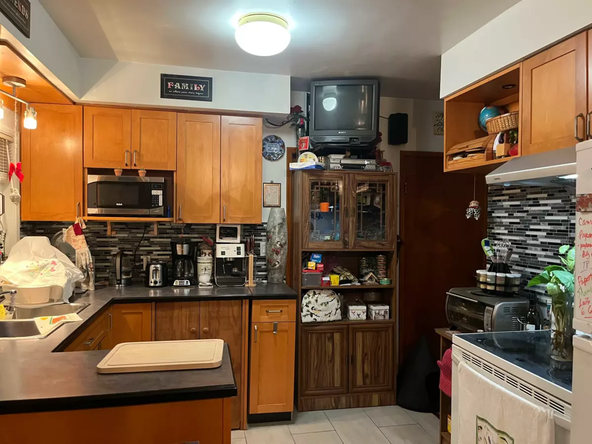 Living Room Photo of 4042 Nootka Street, Vancouver, BC