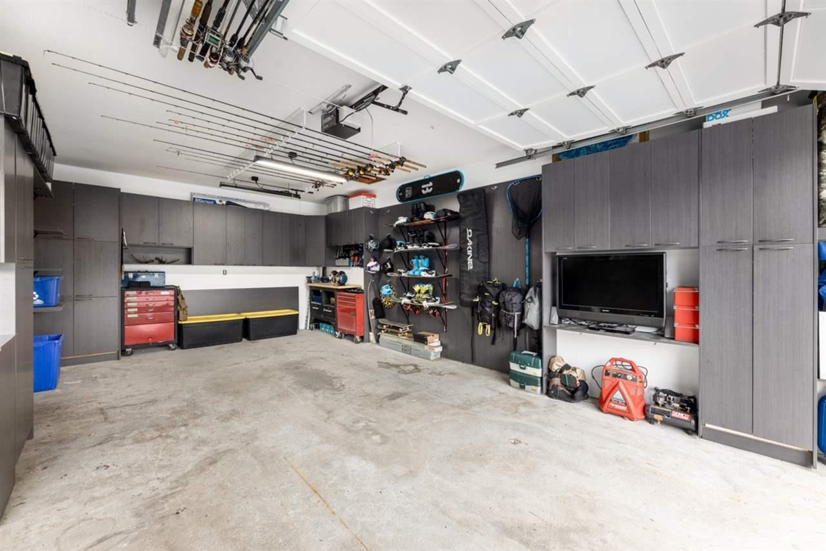 Community Amenities Photo (Clubhouse) of 5912 190a Street, Surrey, BC