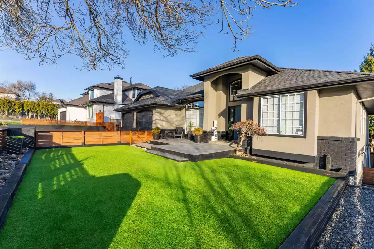 Family Room Photo of 5912 190a Street, Surrey, BC