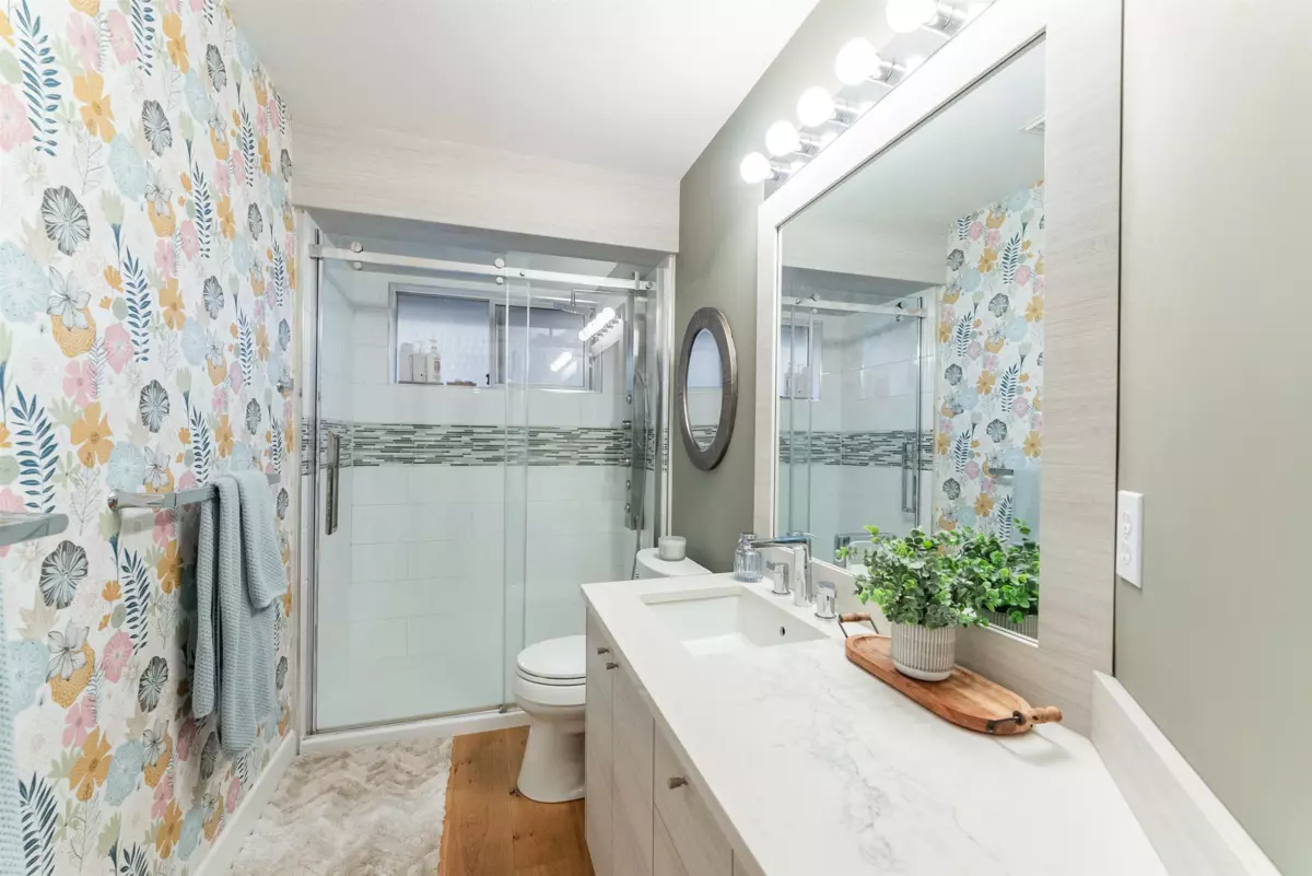 Powder Room Photo of 5912 190a Street, Surrey, BC