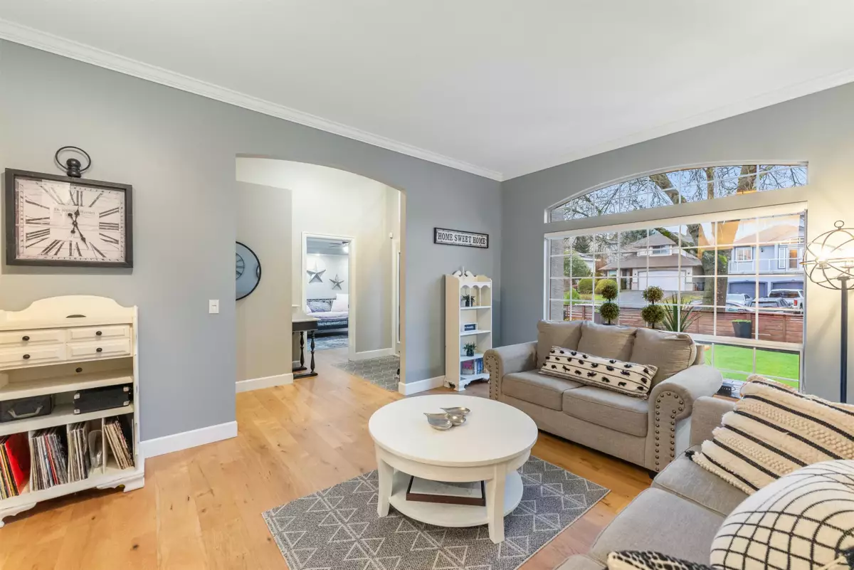 Walk-In Closet Photo of 5912 190a Street, Surrey, BC