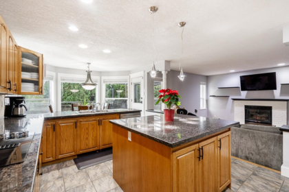Breakfast Nook Photo of 34963 Edgeview Place, Abbotsford, BC