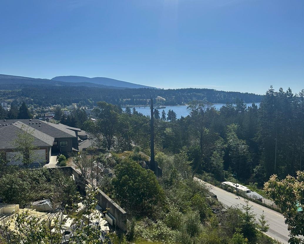 Primary Bedroom Photo of 5883 Cowrie Street, Sechelt, BC