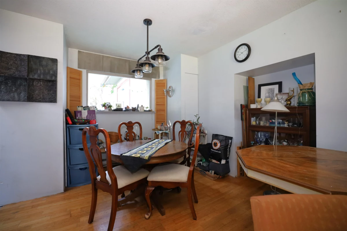 Family Room Photo of 177 Pratt Road, Gibsons, BC