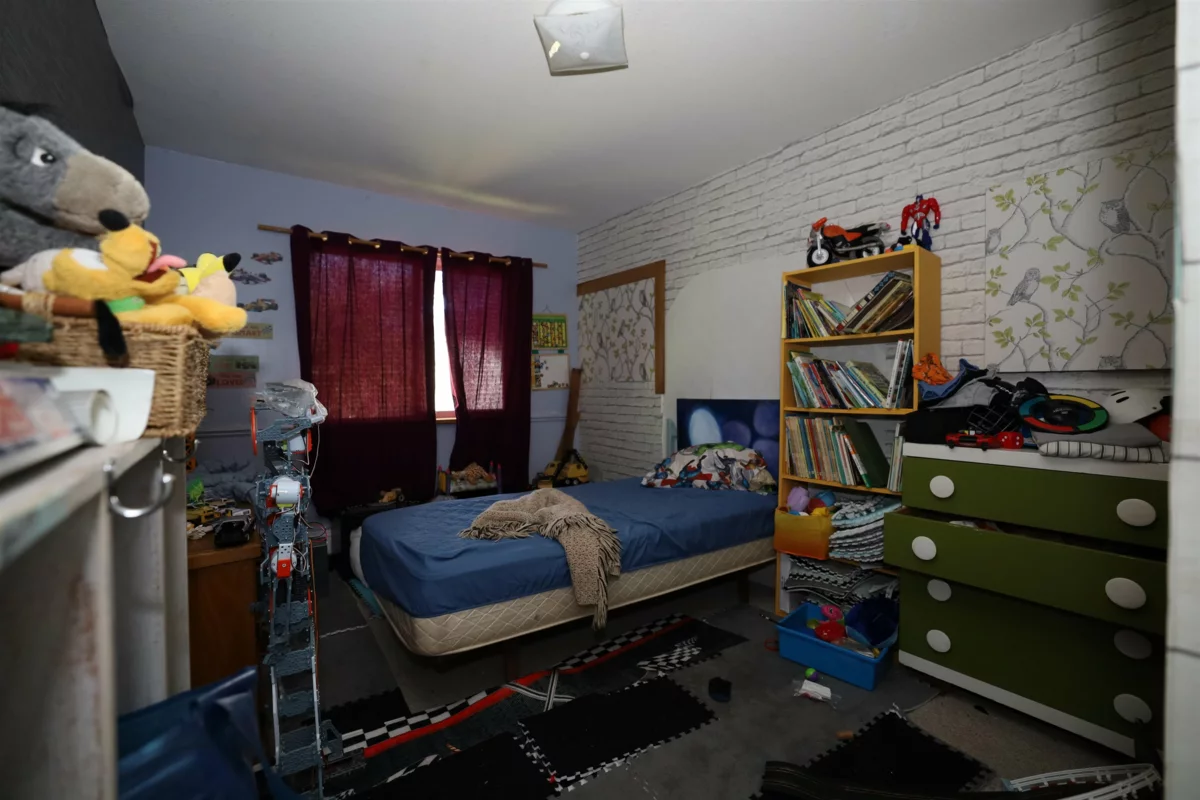 Primary Bedroom Photo of 177 Pratt Road, Gibsons, BC