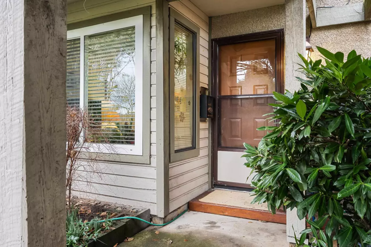Family Room Photo of 6907 134a Street, Surrey, BC