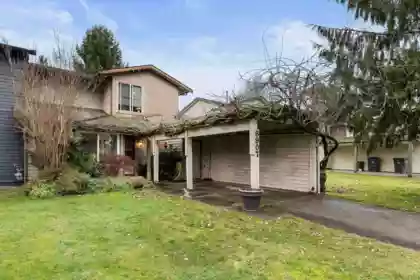 6907 134a Street, Surrey, BC, Cedar Hills — 3 bed half duplex for sale