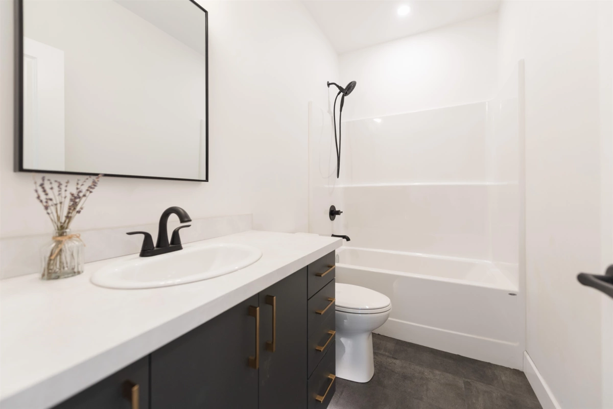 Basement Recreation Room Photo of 5416 Mills Road, Sechelt, BC