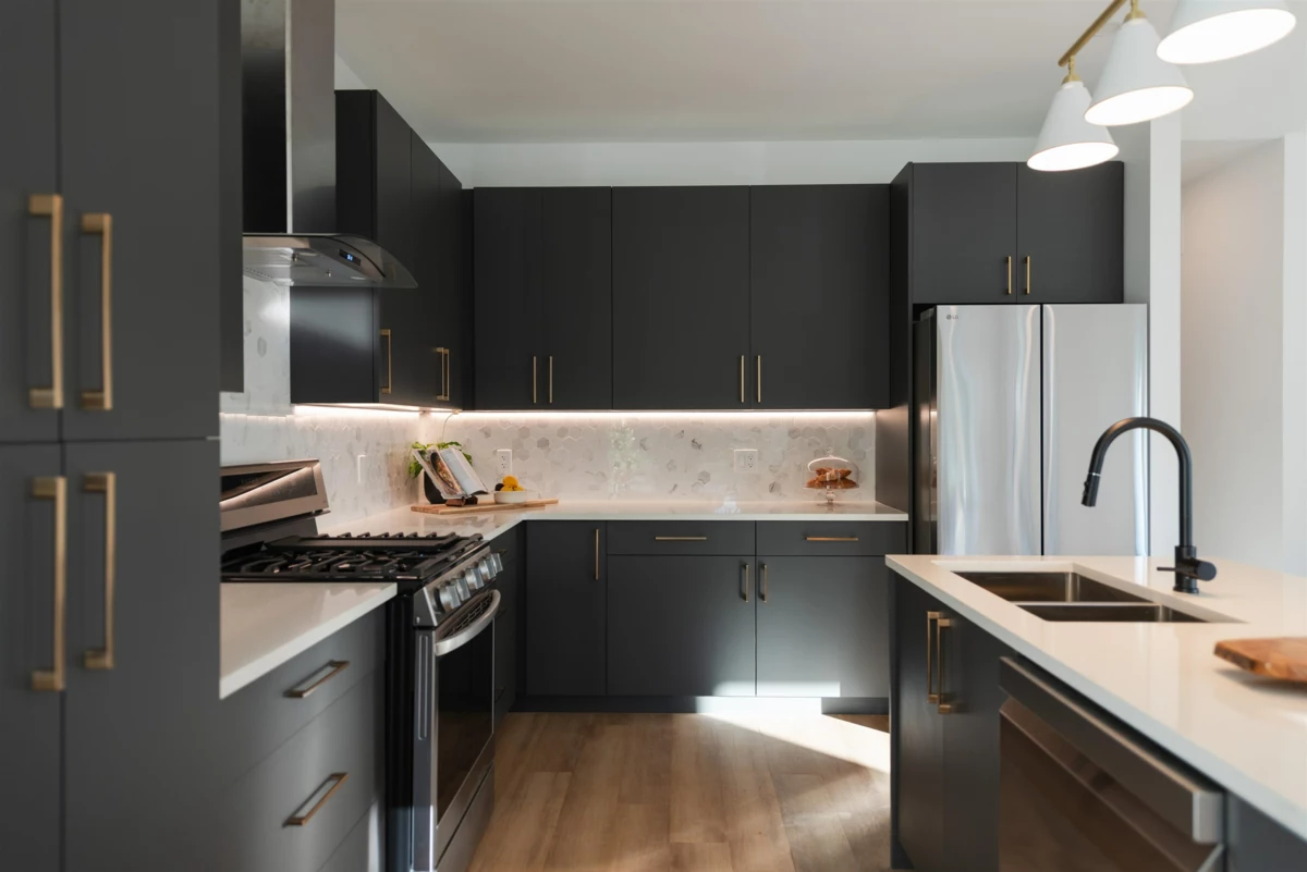 Kitchen Island Photo of 5416 Mills Road, Sechelt, BC