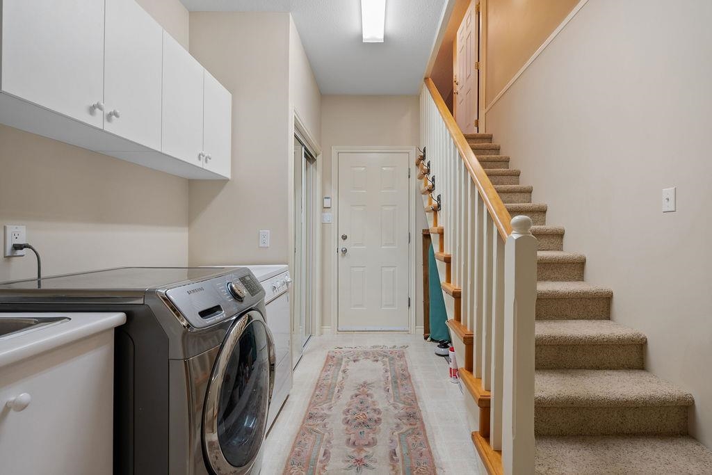 Hot Tub / Spa Photo of 12300 Buchanan Street, Richmond, BC