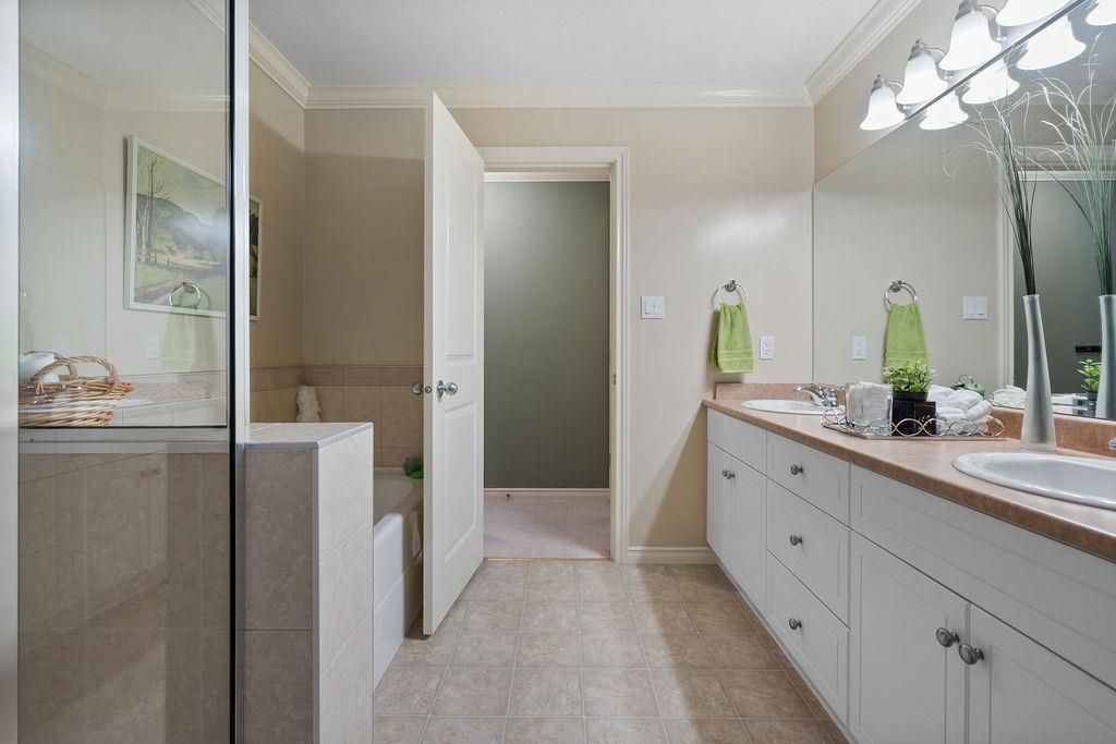 Laundry Room Photo of 12300 Buchanan Street, Richmond, BC