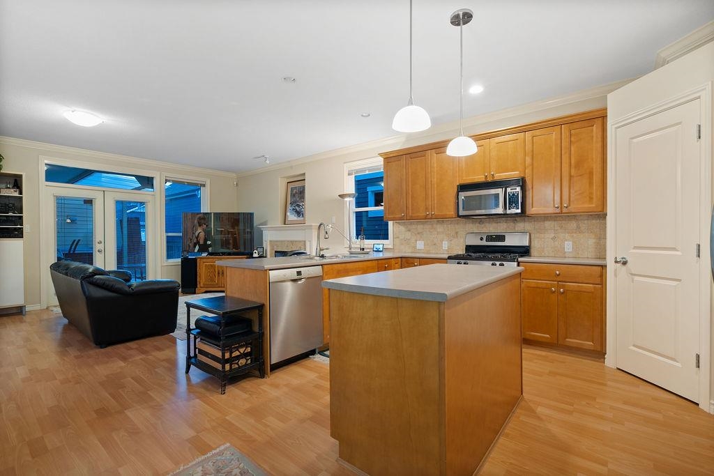 Living Room Photo of 12300 Buchanan Street, Richmond, BC