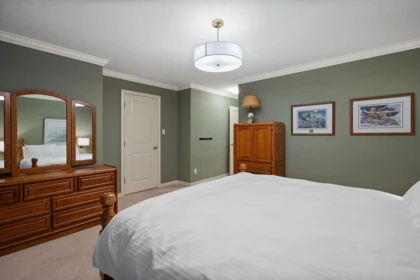 Basement Recreation Room Photo of 12300 Buchanan Street, Richmond, BC