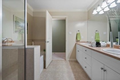 Laundry Room Photo of 12300 Buchanan Street, Richmond, BC