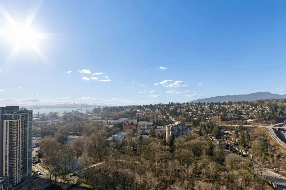 Kitchen Photo of 3006 1500 Fern Street, North Vancouver, BC