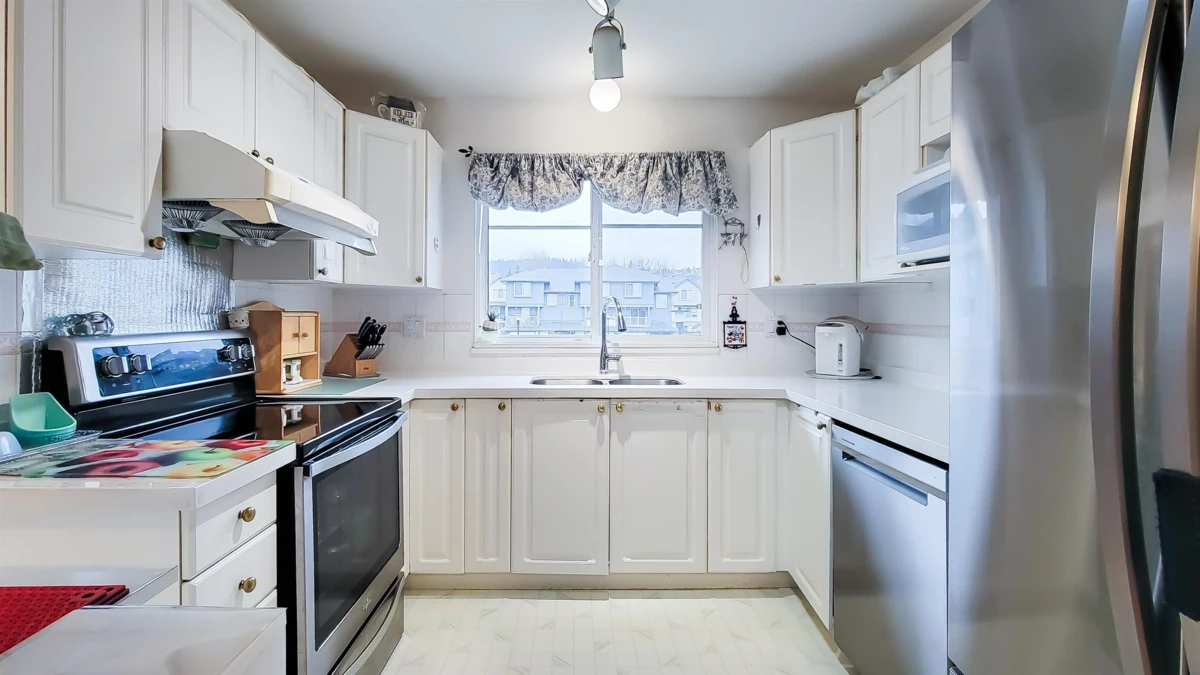 Breakfast Nook Photo of 26 2458 Pitt River Road, Port Coquitlam, BC