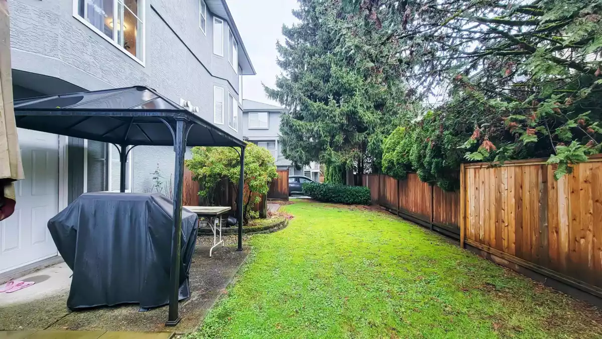 Hallway Photo of 26 2458 Pitt River Road, Port Coquitlam, BC