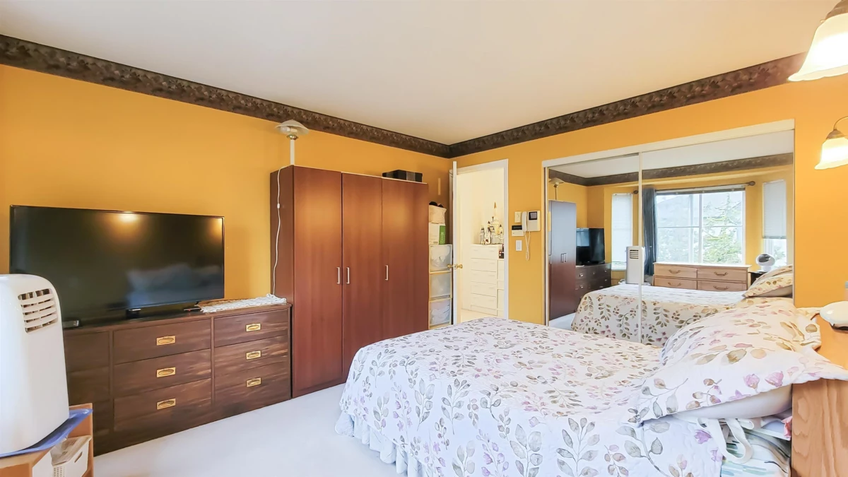 Office / Den Photo of 26 2458 Pitt River Road, Port Coquitlam, BC