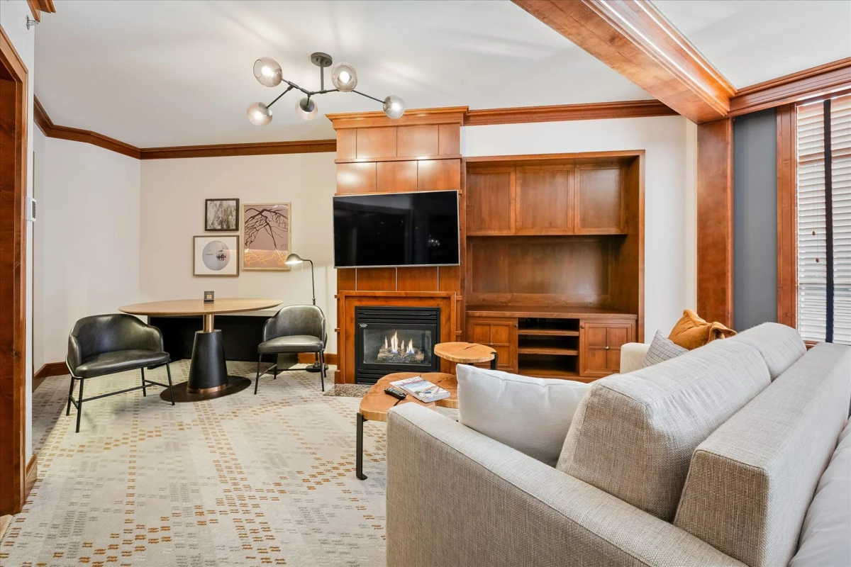 Kitchen Island Photo of 518 4591 Blackcomb Way, Whistler, BC