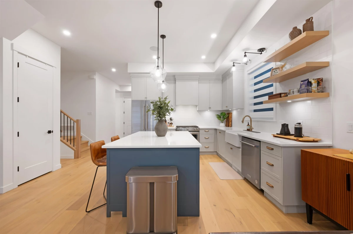 Breakfast Nook Photo of 19623 75 Avenue, Langley, BC