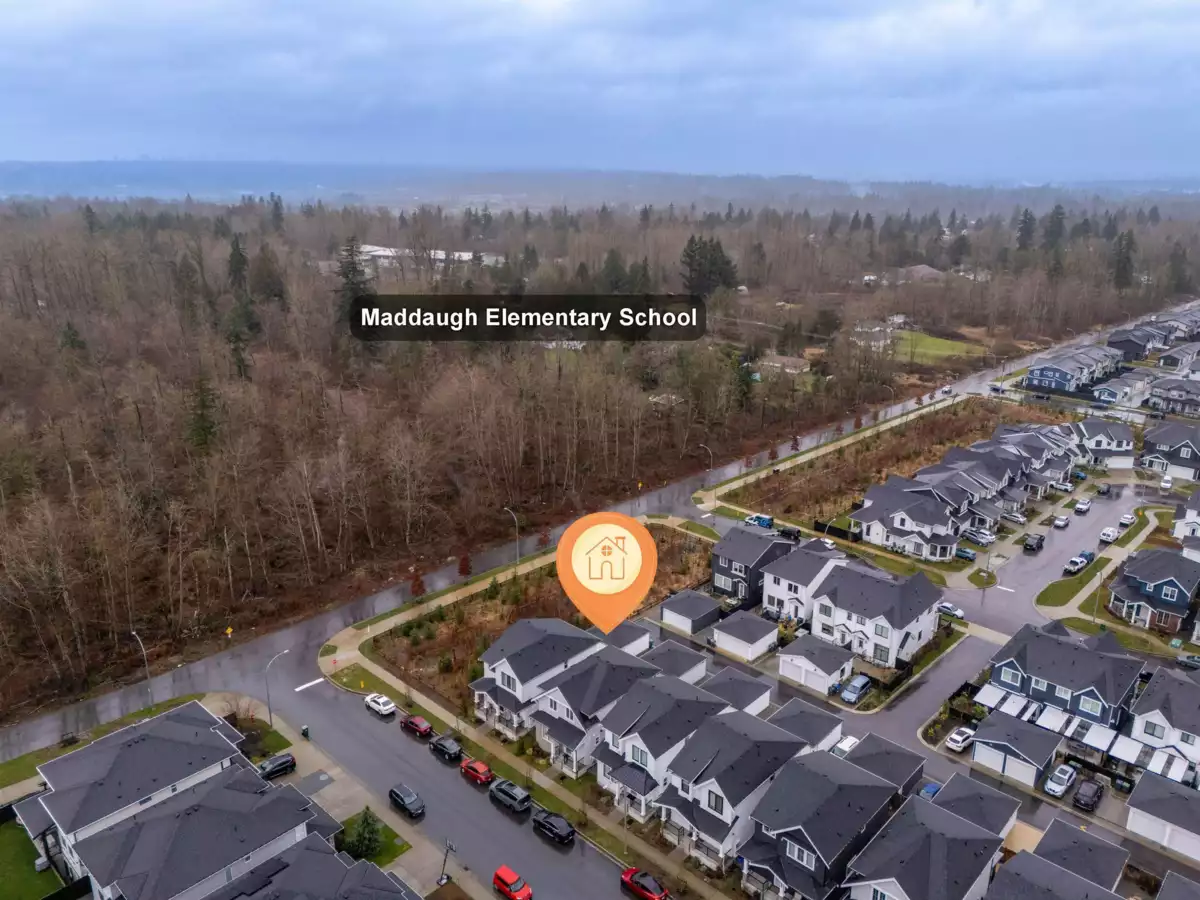 Neighborhood Park Photo Near 19623 75 Avenue, Langley, BC