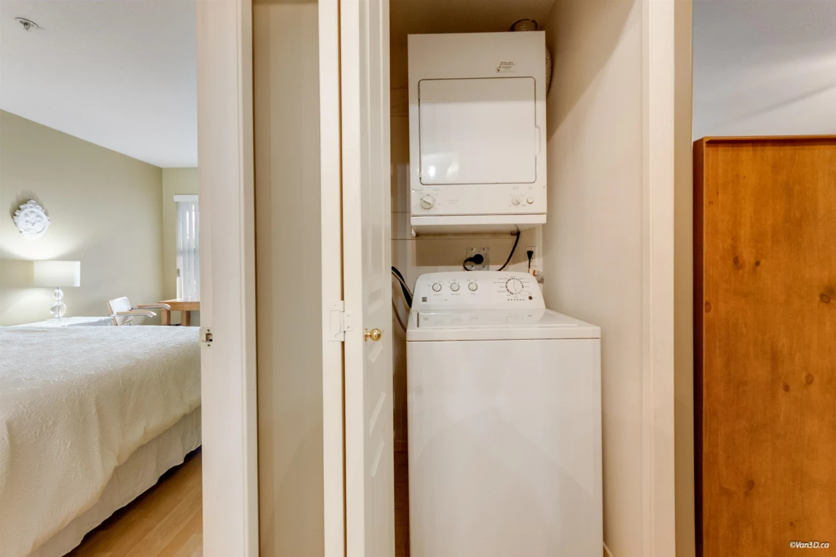 Office / Den Photo of 510 215 Twelfth Street, New Westminster, BC