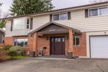 34787 Mierau Street, Abbotsford, BC, Abbotsford — Single Family Residence for sale