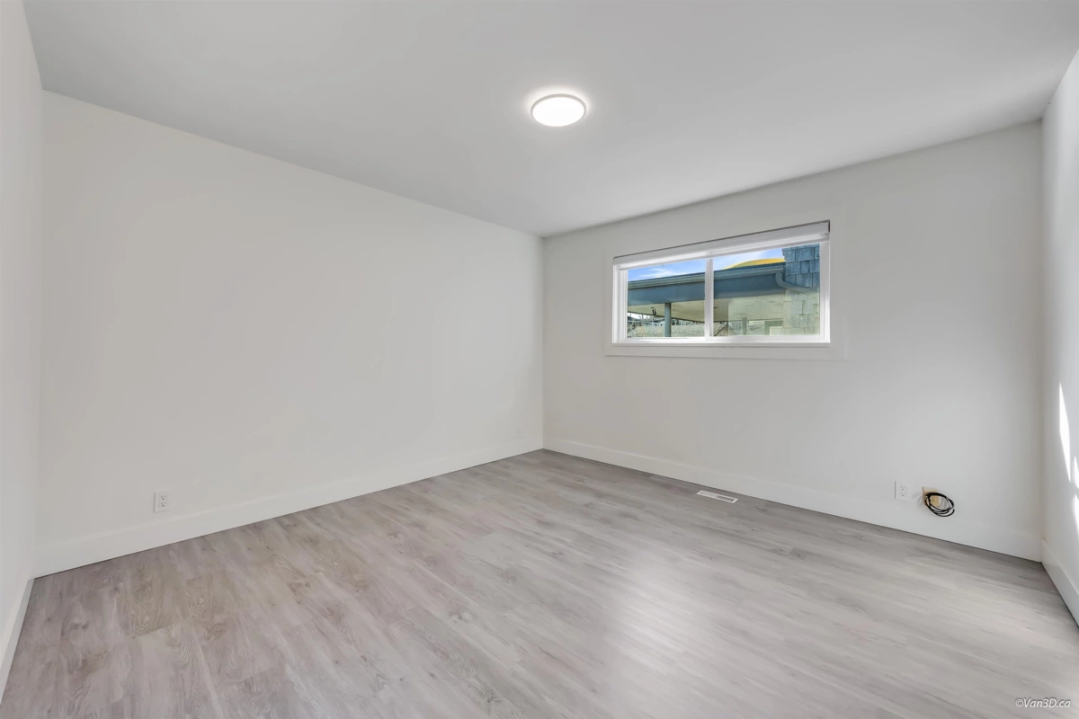 Bedroom 2 Photo of 4346 Dundas Street, Burnaby, BC