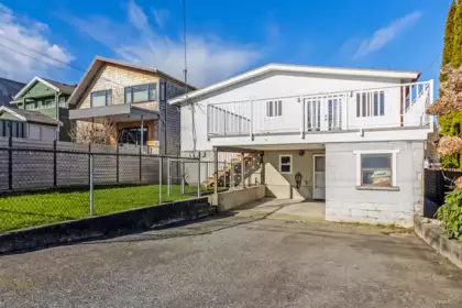 4346 Dundas Street, Burnaby, BC, Burnaby — Single Family Residence for sale