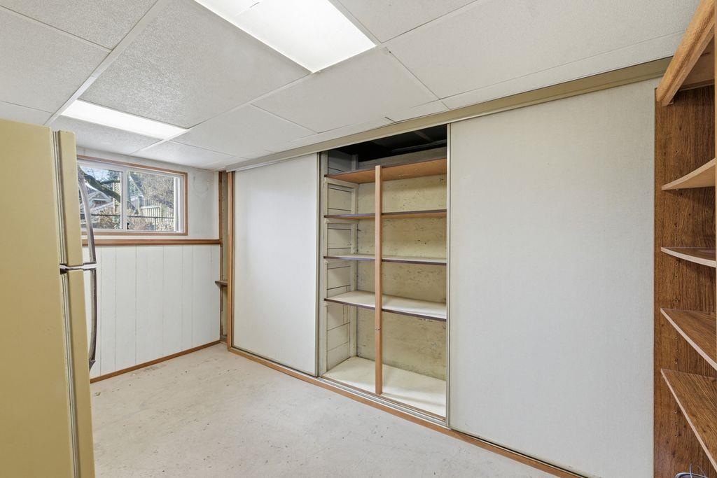 Swimming Pool Photo of 348 Simpson Street, New Westminster, BC