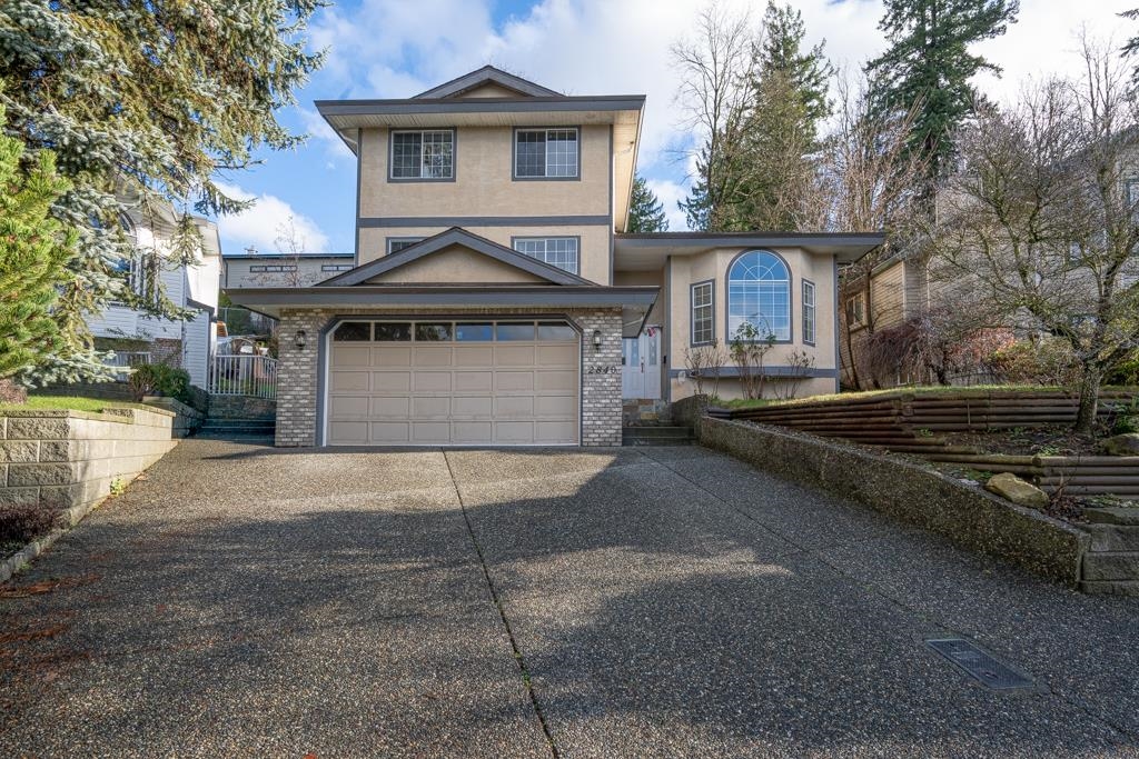 Exterior Front Photo of 2840 Pacific Place, Abbotsford, BC