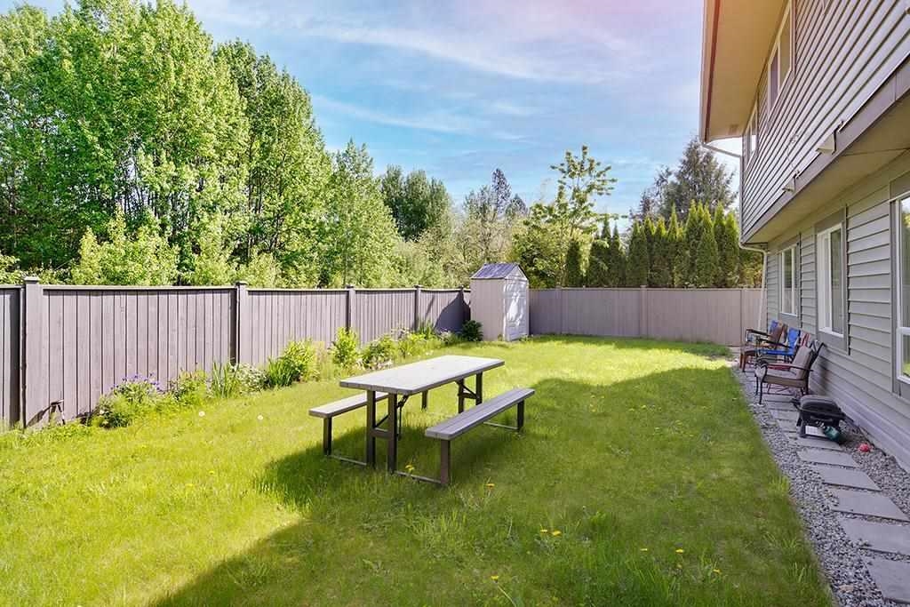 Kitchen Island Photo of 22477 121 Avenue, Maple Ridge, BC