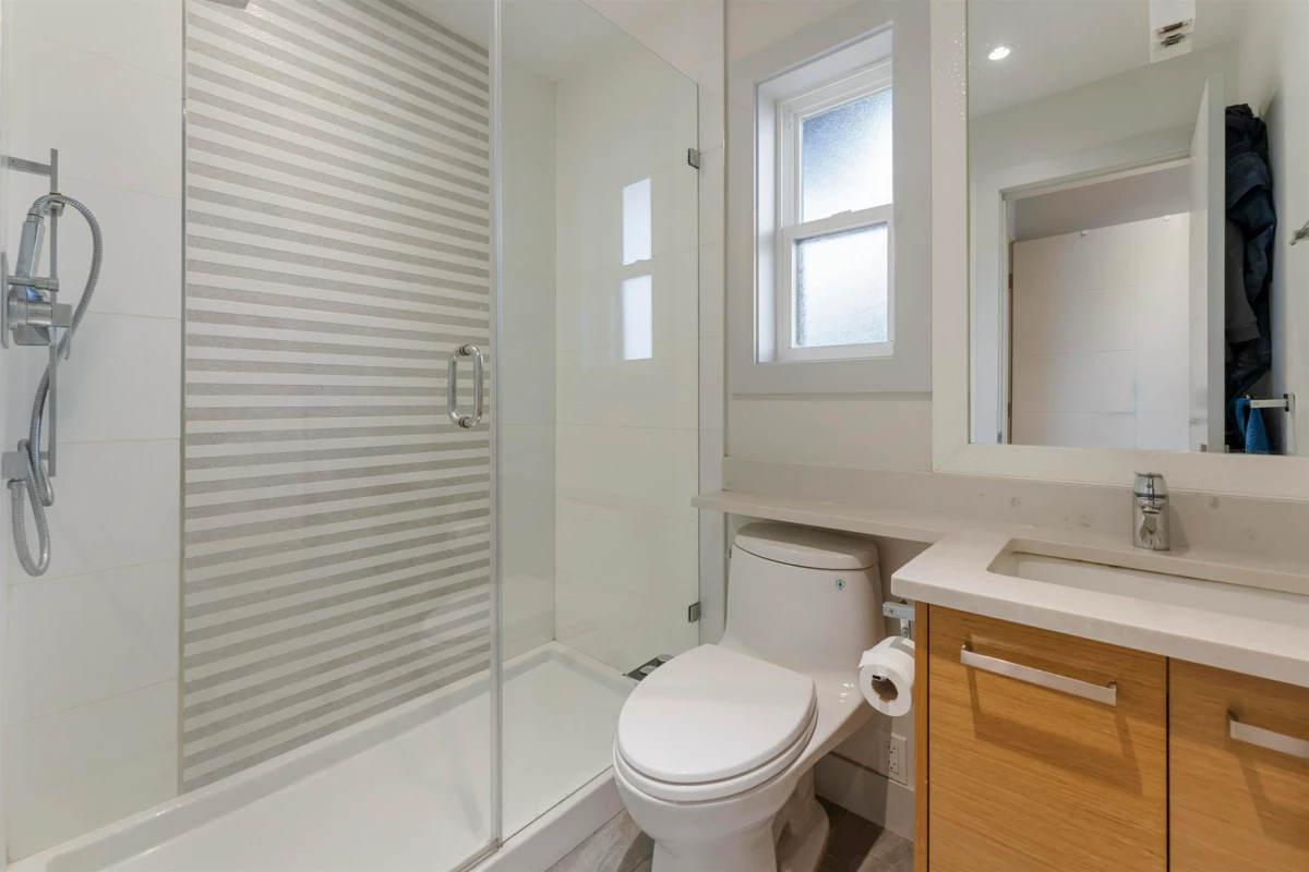 Backyard Photo of 5619 Portland Street, Burnaby, BC