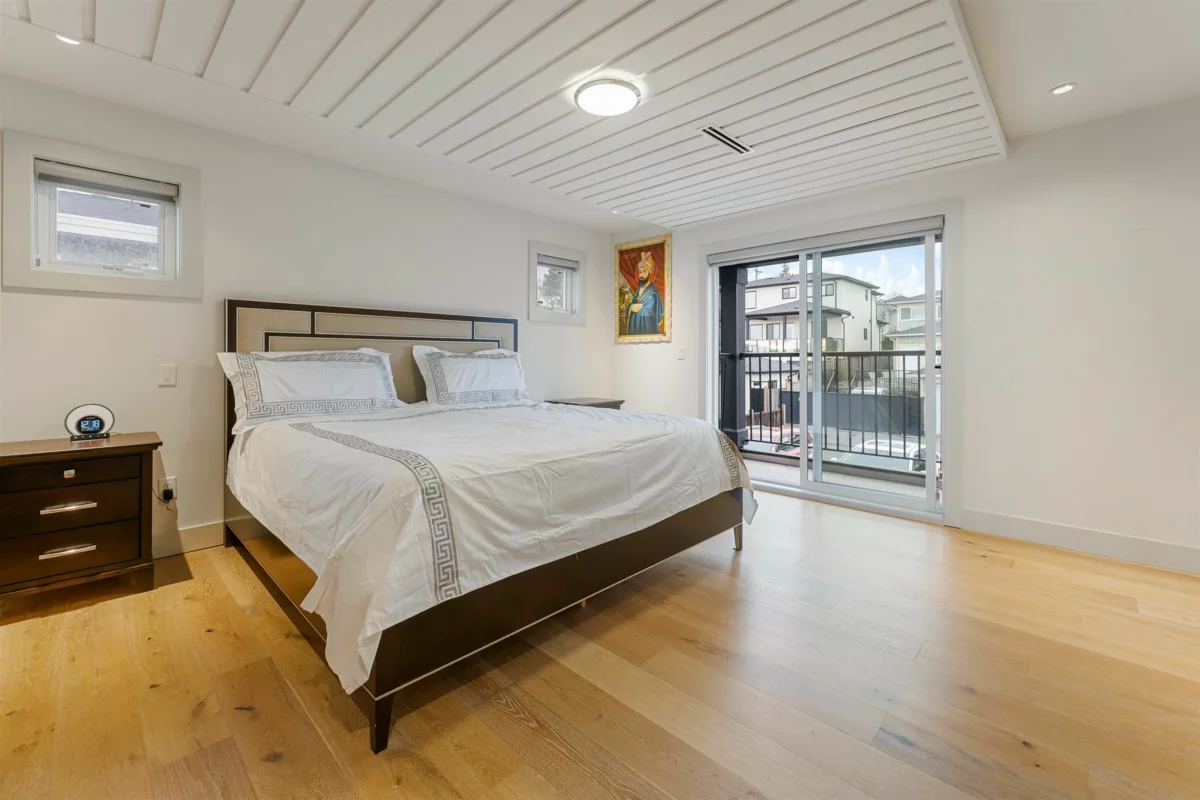 Basement Recreation Room Photo of 5619 Portland Street, Burnaby, BC