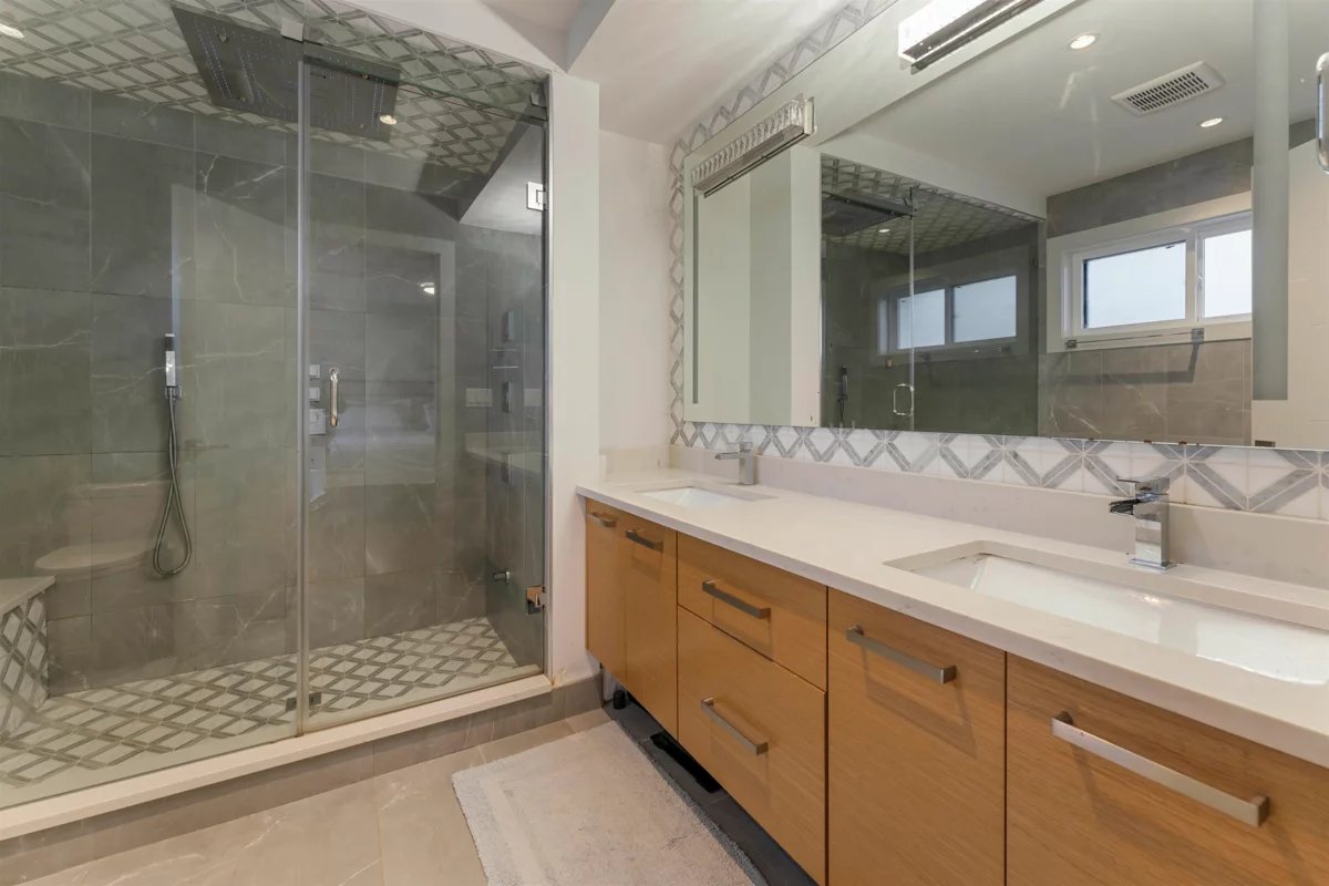 Mudroom Photo of 5619 Portland Street, Burnaby, BC