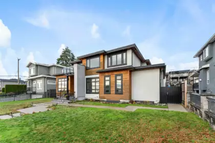 5619 Portland Street, Burnaby, BC