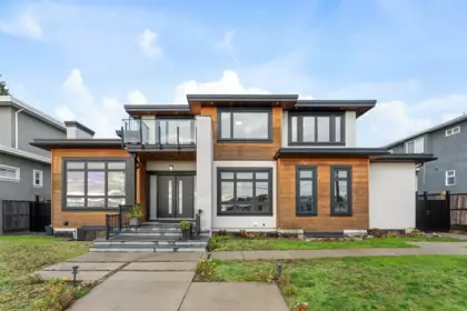 5619 Portland Street, Burnaby, BC