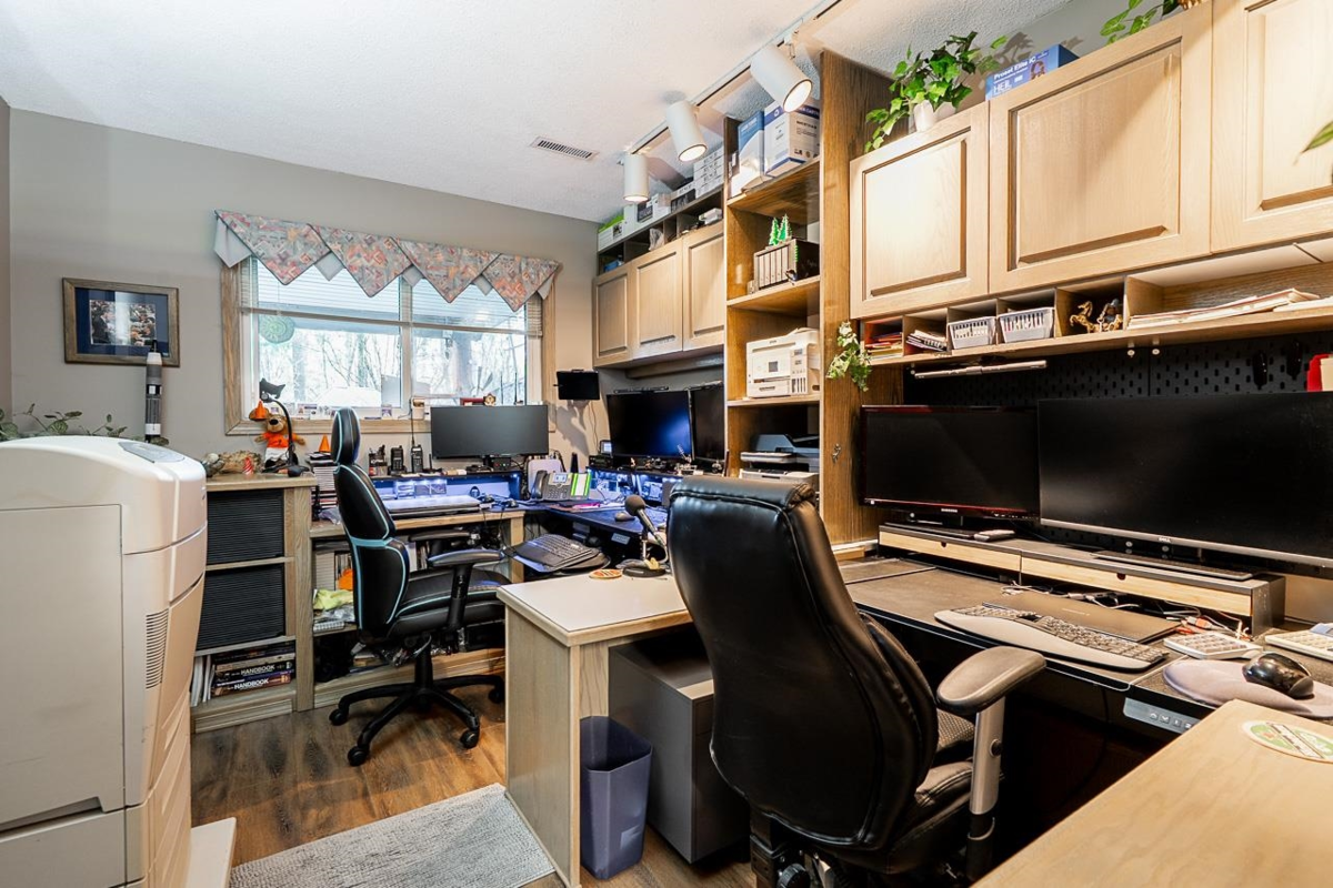 Basement Recreation Room Photo of 11426 144a Street, Surrey, BC