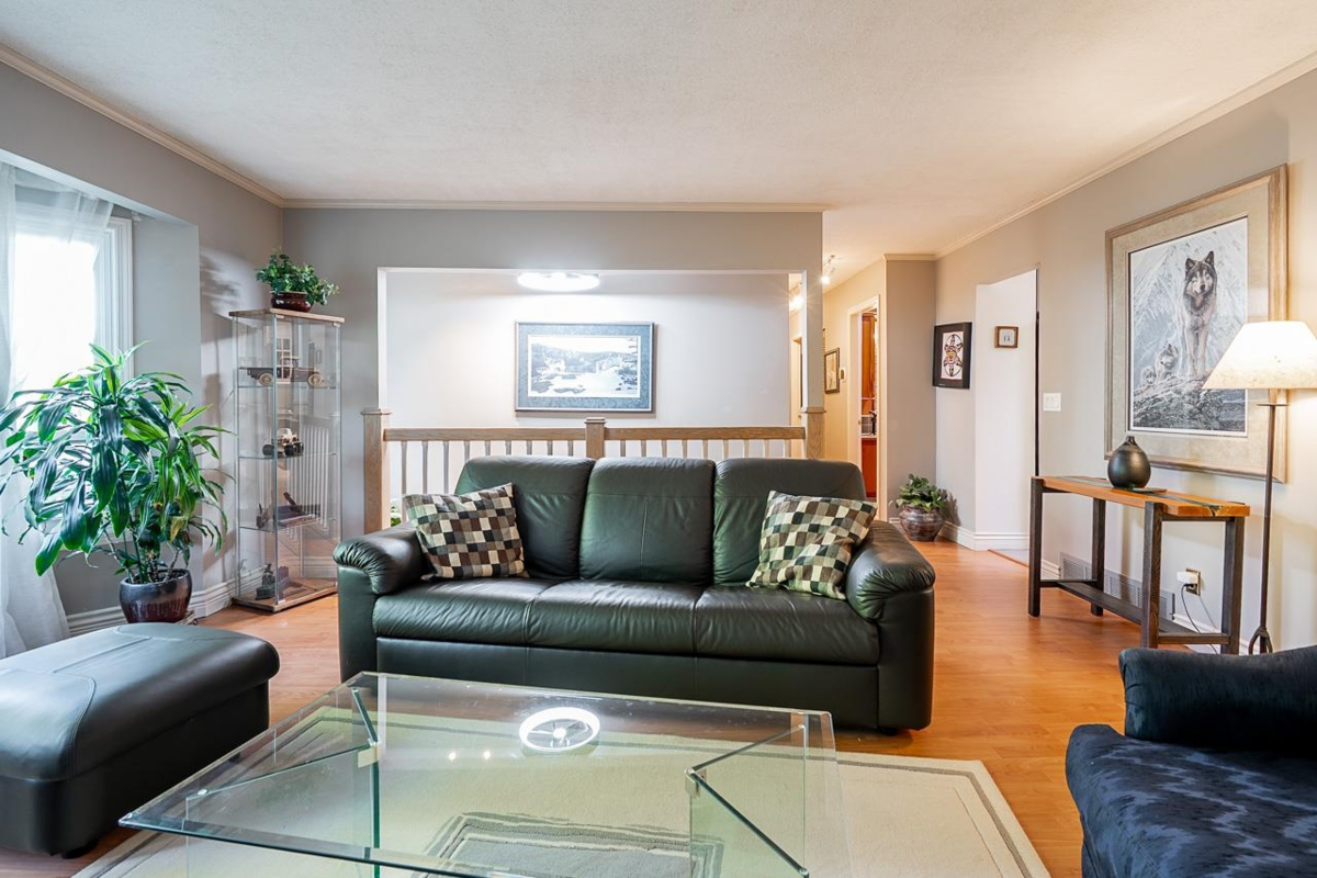 Dining Area Photo of 11426 144a Street, Surrey, BC