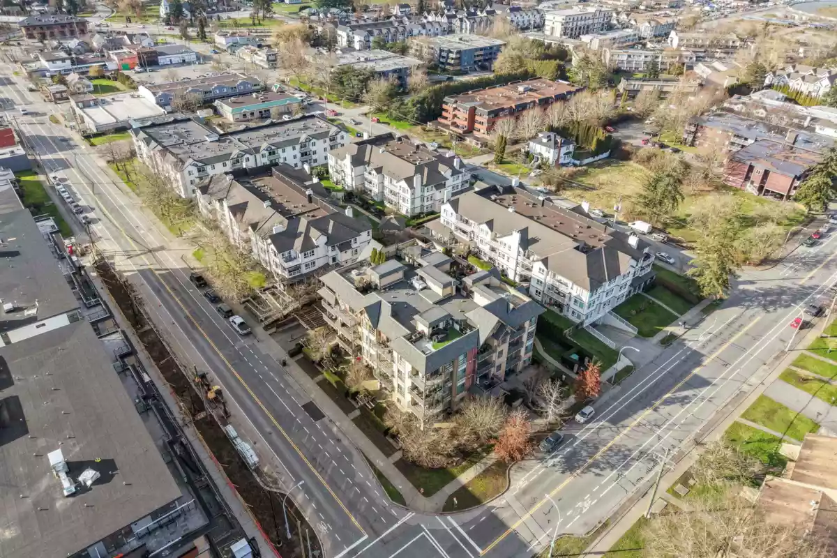 Garden / Landscaping Photo of 406 5811 177b Street, Surrey, BC
