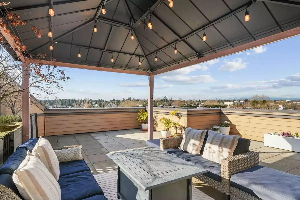 Laundry Room Photo of 406 5811 177b Street, Surrey, BC