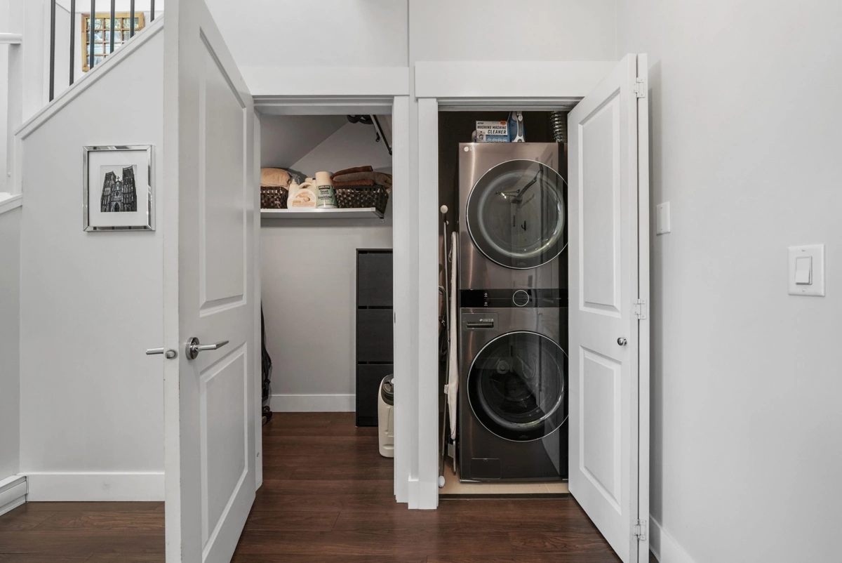 Powder Room Photo of 406 5811 177b Street, Surrey, BC