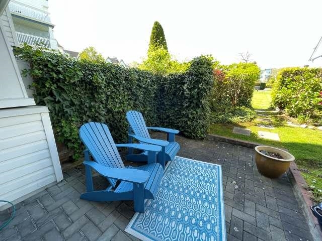 Entry Foyer Photo of 123 12633 No. 2 Road, Richmond, BC