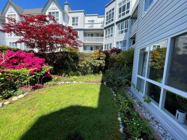 Mudroom Photo of 123 12633 No. 2 Road, Richmond, BC