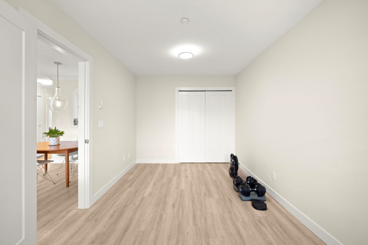 Powder Room Photo of 123 12633 No. 2 Road, Richmond, BC