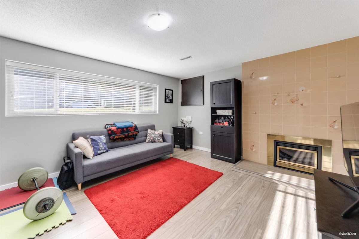 Powder Room Photo of 2591 Passage Drive, Coquitlam, BC