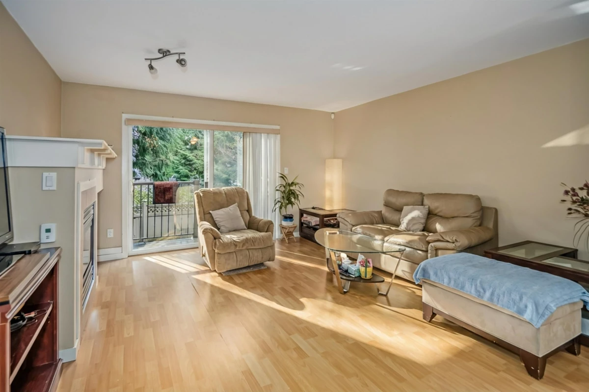 Dining Area Photo of 41 12738 66 Avenue, Surrey, BC